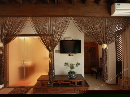 逸庐月亮门大套房