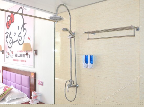 Hellokitty大床房
