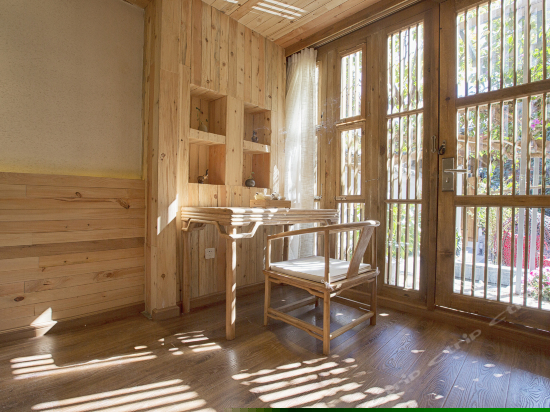 高山流水（标准间）