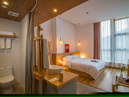 精品江景大床房