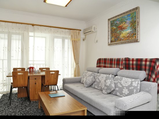 套房（两房一厅）