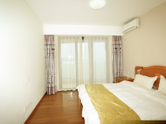 高级海景三卧套房