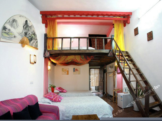 4人小阁楼（家庭式）