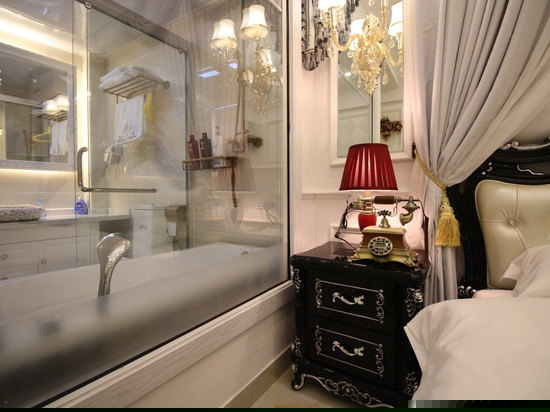 豪华宫廷大床房