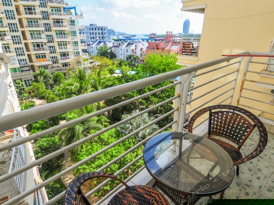 阳台海景园景双标房