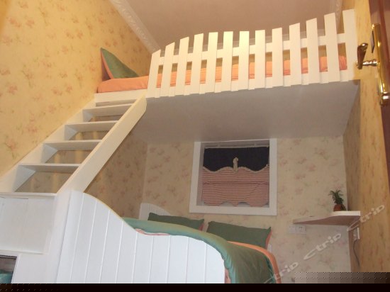 韩式上下铺（三人间）