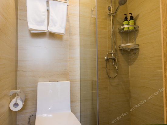 舒适大床房（201）