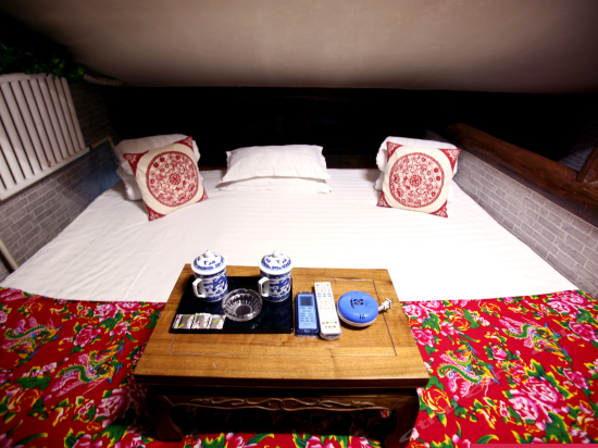 豪华阁楼斜坡顶大炕