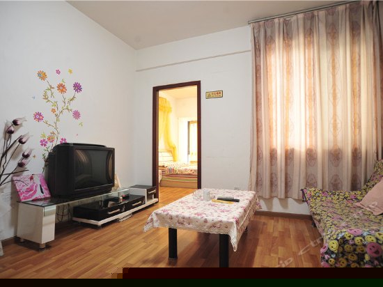 浪漫大床房（内宾）