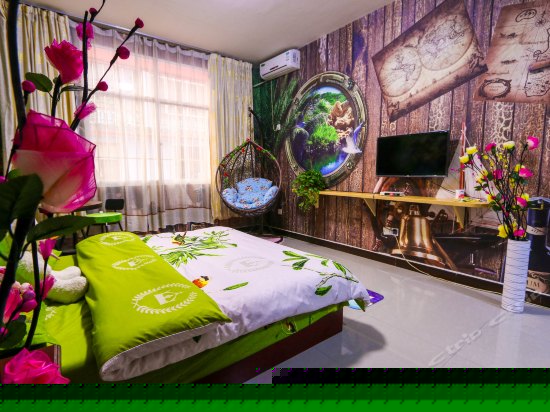 海盗船主题大床房