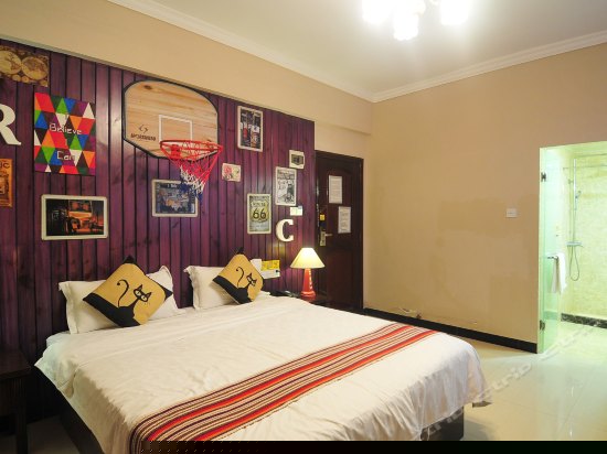 初夏微海景大床房