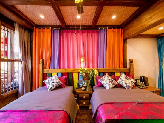 二店豪华家庭房