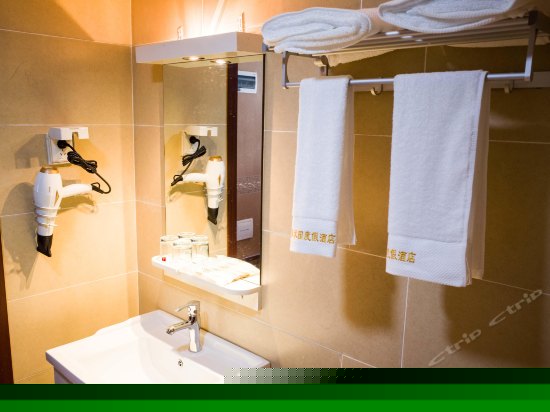 温馨江景豪华大床房