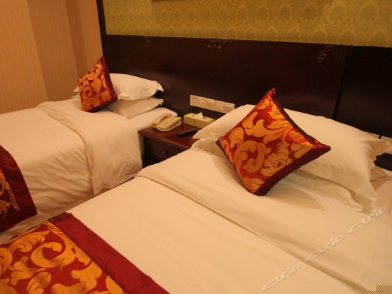 特价双人房（无窗）