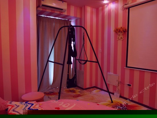 Hello kitty主题电影房