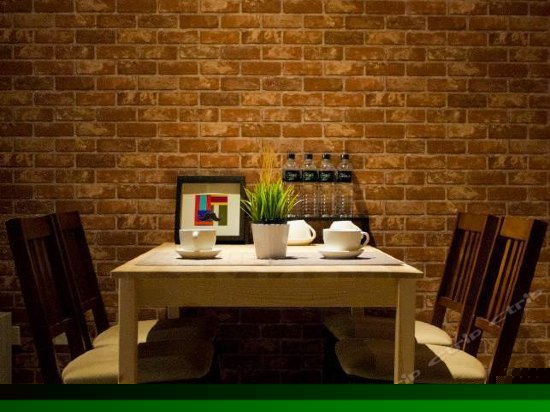 胡子奇想四人房