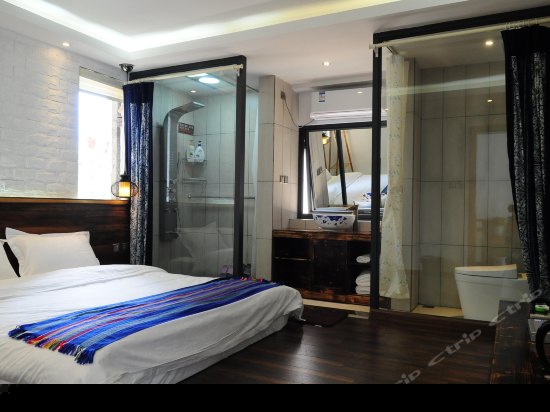 花雨舒适榻榻米大床房