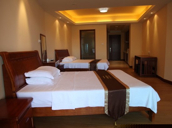 豪华园景双床房