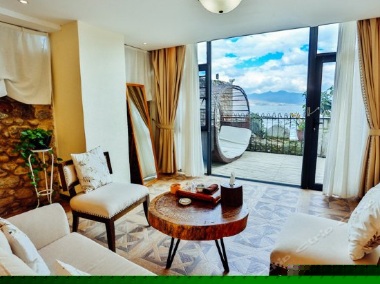 花园全海景大床房