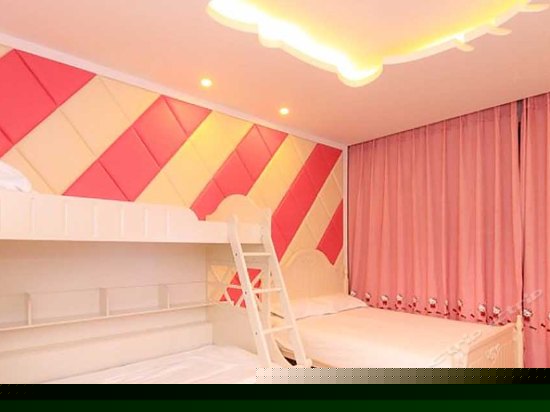 hello kitty家庭套房