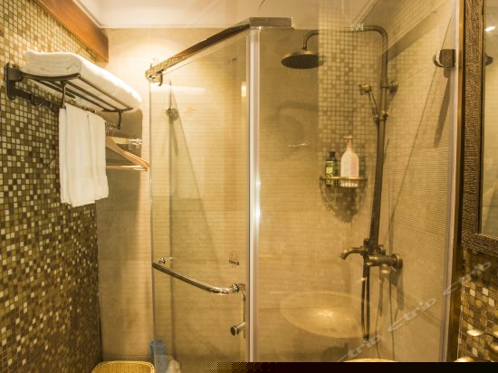 籍园园景家庭房