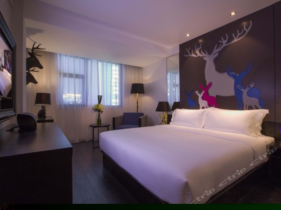 森林狂欢豪华大床房