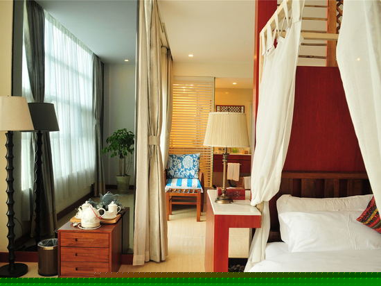 侧面海景大床房