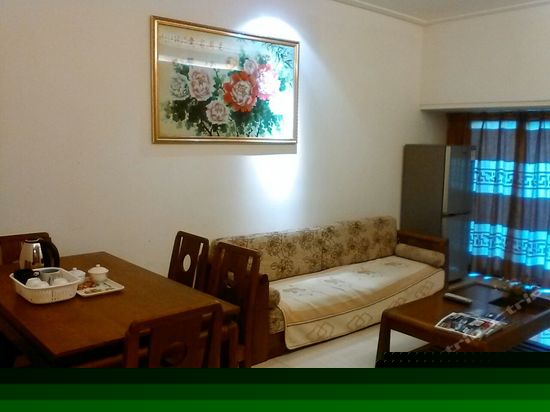 温馨舒适家庭套房（双卧）