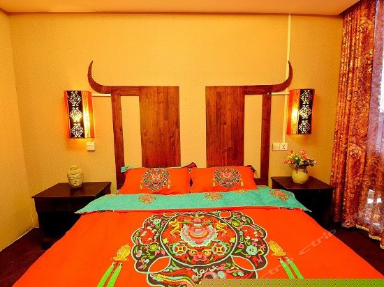 豪华套间蜜月房