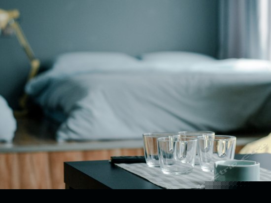 西窗零号超大榻榻米风景间