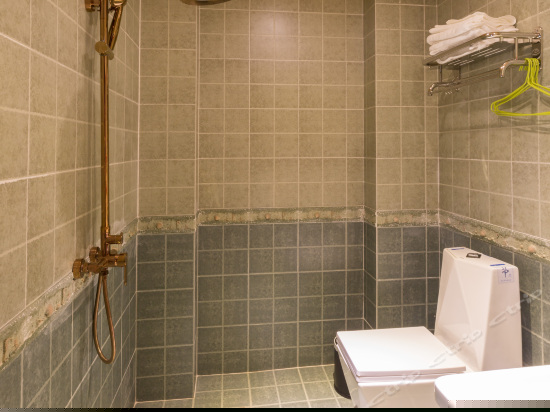 爱伲风情复式房