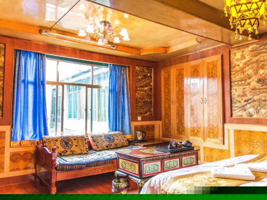 藏式温馨大床房