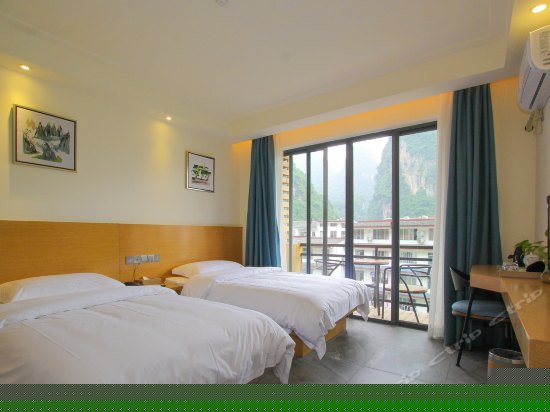 景观阳台双床房