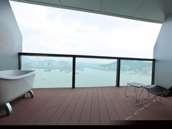 皇家奢华海景家庭套房