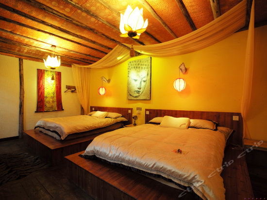 观照豪华标准间