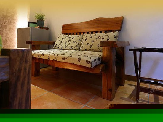 柠檬黄双人套房