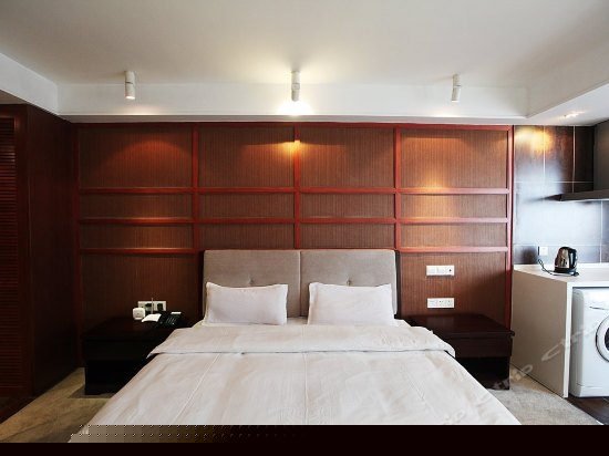 唯美豪华大床房(中宾)