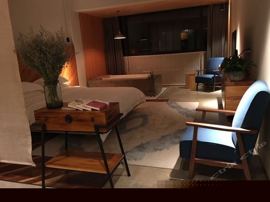 最美洱海海景大床房