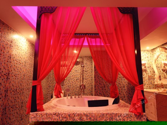 浪漫温情浴缸房