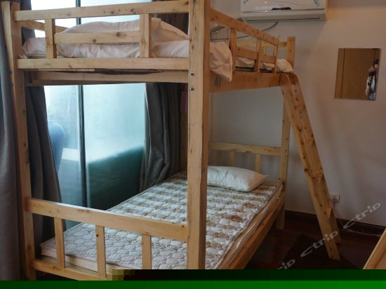 幺妹鱼塘四人间(床位)