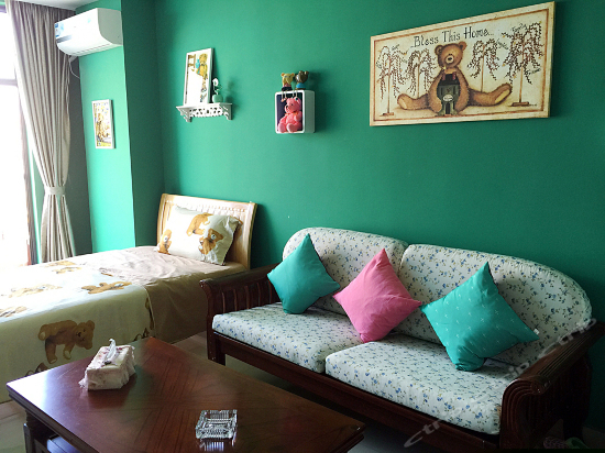 三只熊主题园景家庭房