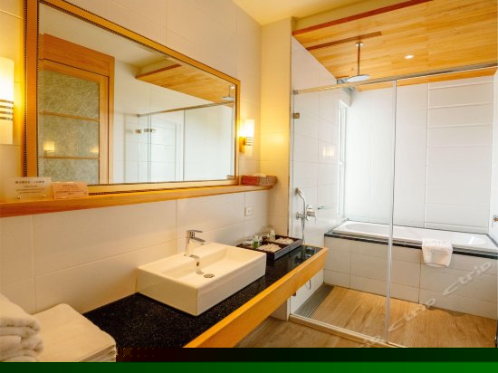 星光豪华四人房