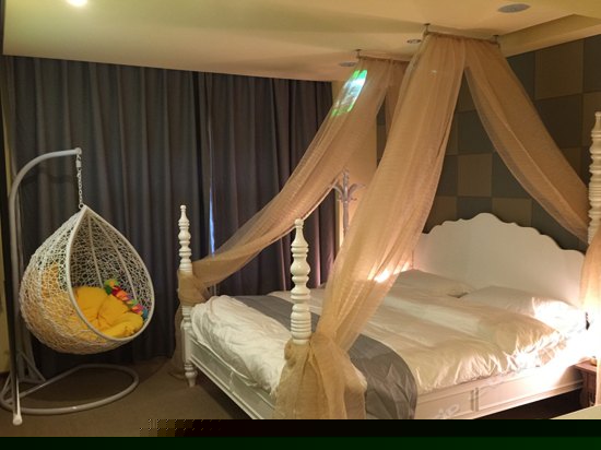 皇家影院（七彩主题-黄色）