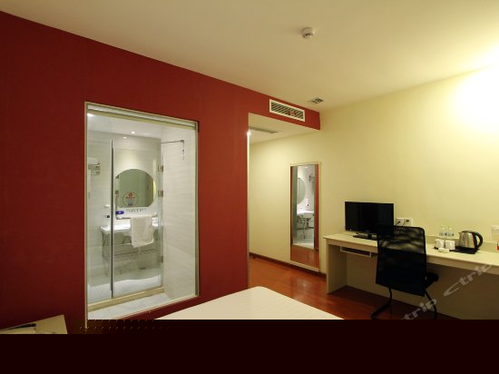 大床房（无窗）