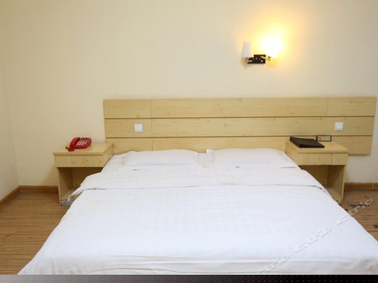 大床间（无窗）