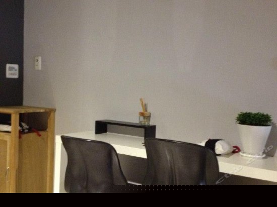 胡子奇想四人房