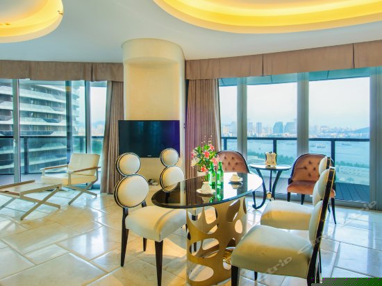 诺曼王朝豪华海景子母套房