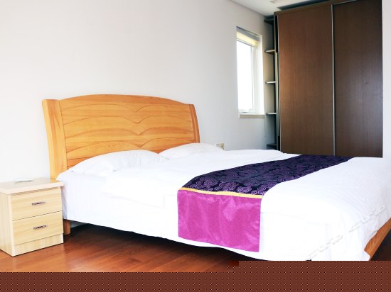 豪华三卧双卫海景套房