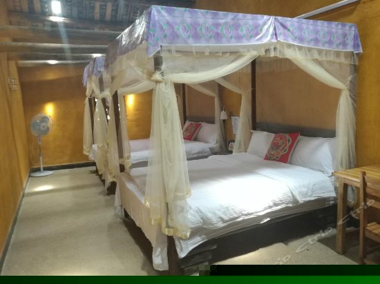 逸龙苑主院标间