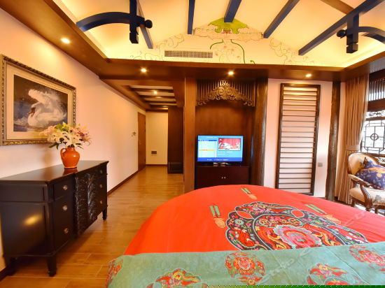 安驿院观景蜜月圆床房